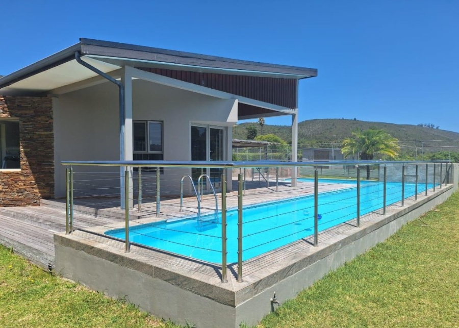  Bedroom Property for Sale in Brenton On Lake Western Cape